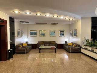 2-room flat via Pantano 8, Missori, Milan