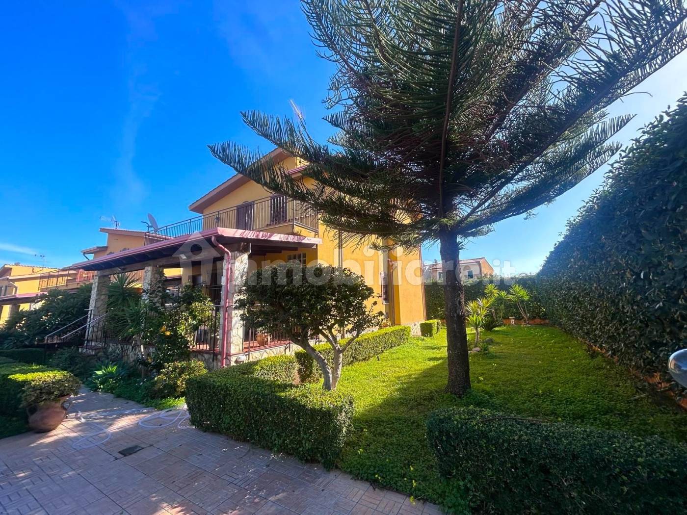 Villa in vendita a Altavilla Milicia