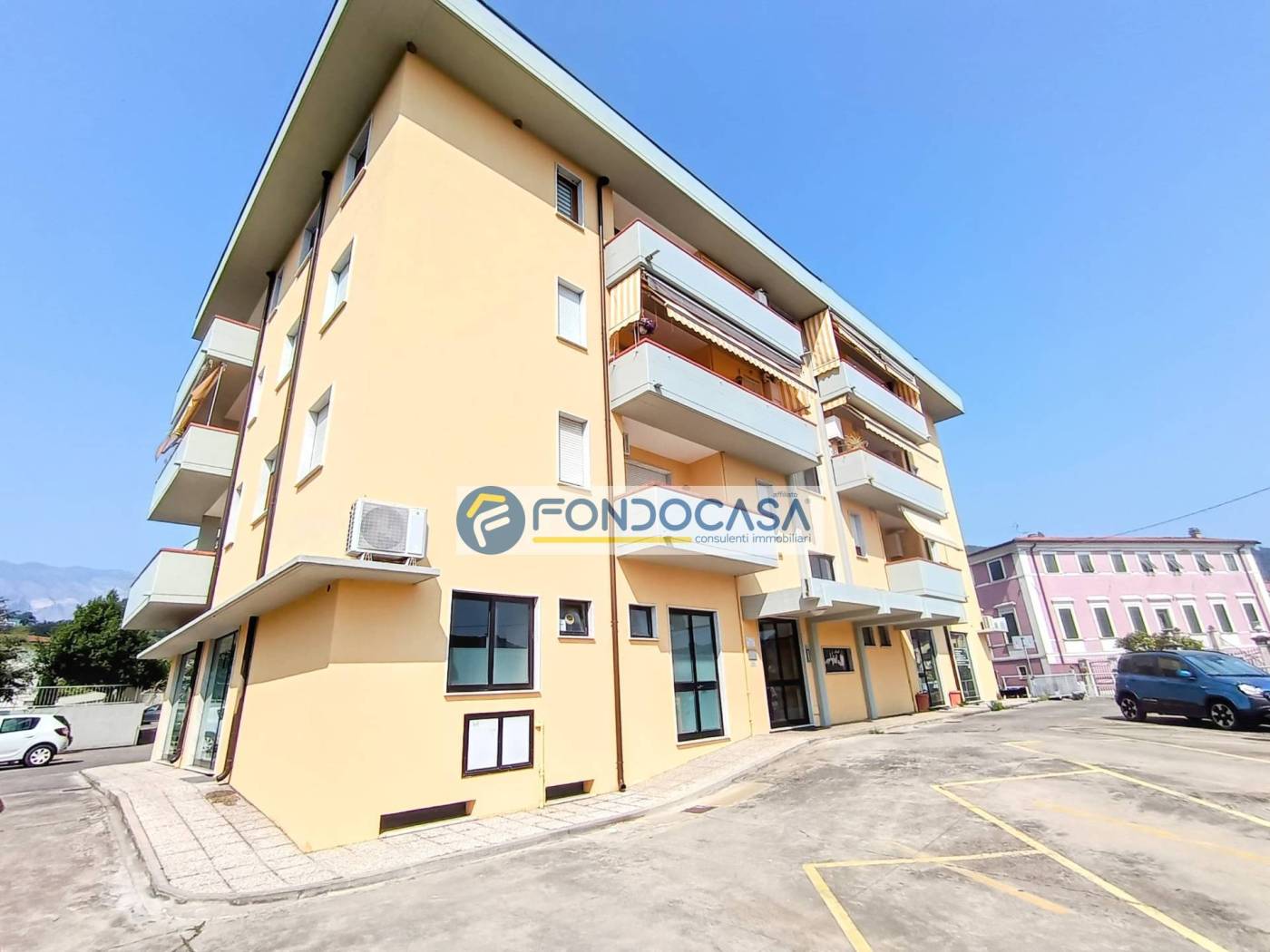 Appartamento in vendita a Carrara