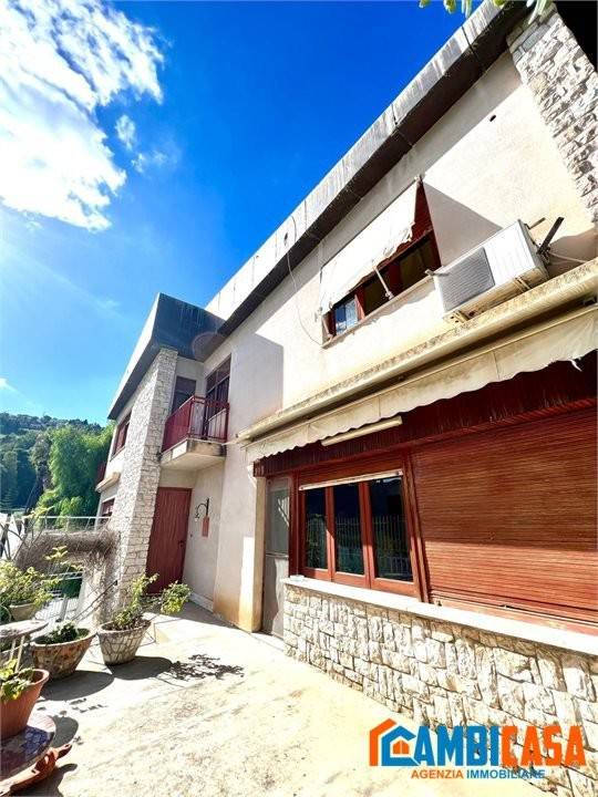 Villa in vendita a Palermo