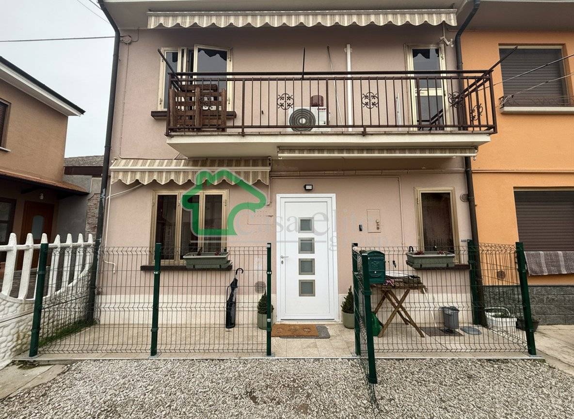 Casa indipendente in vendita a Ossago Lodigiano