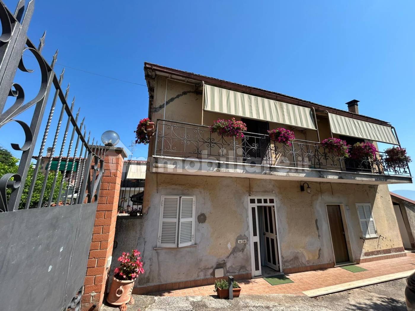 Villa in vendita a Lariano