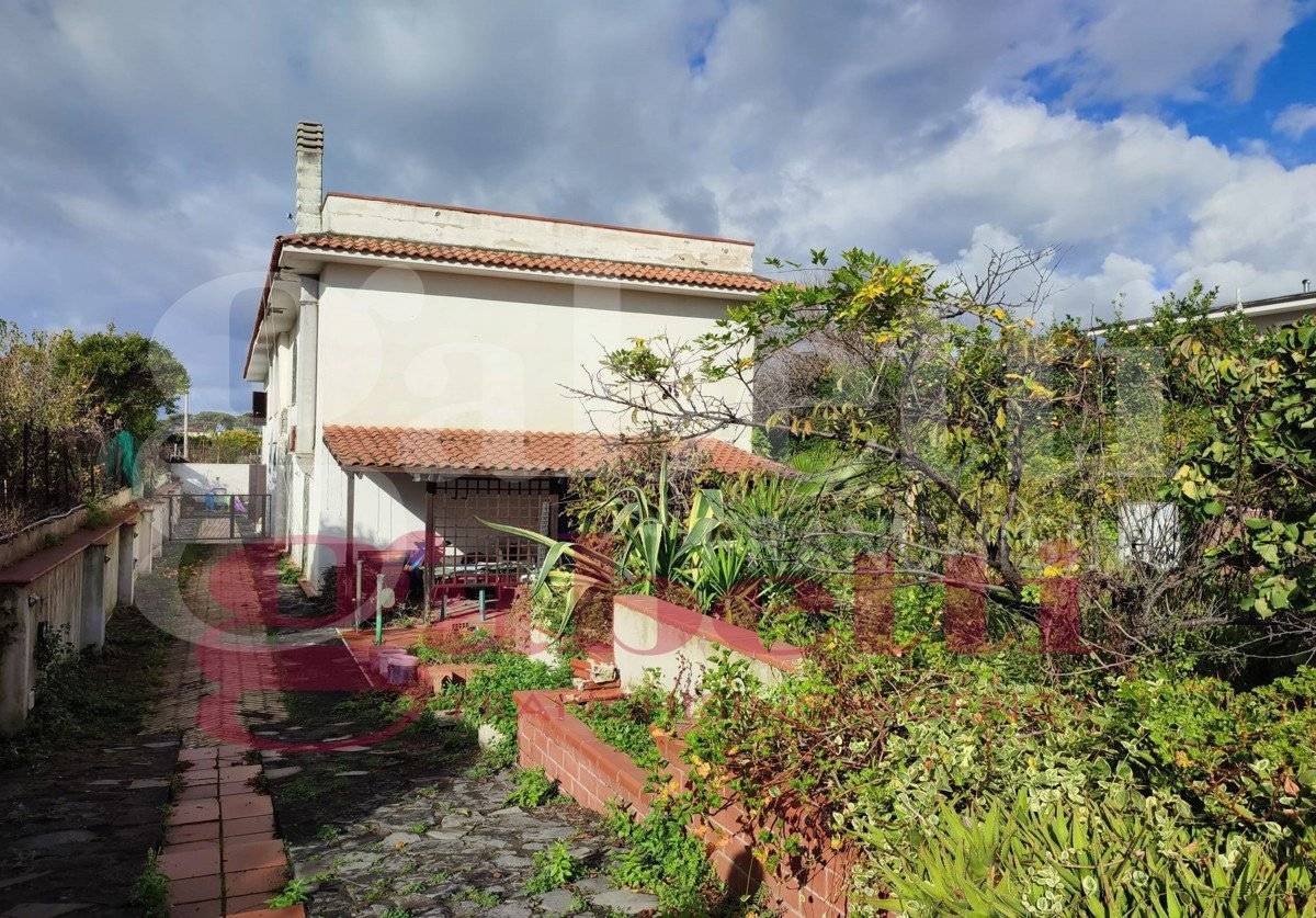 Casa indipendente in vendita a Torre Annunziata