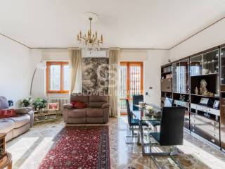 4-room flat via Pantaleo Carabellese 16, Japigia, Bari