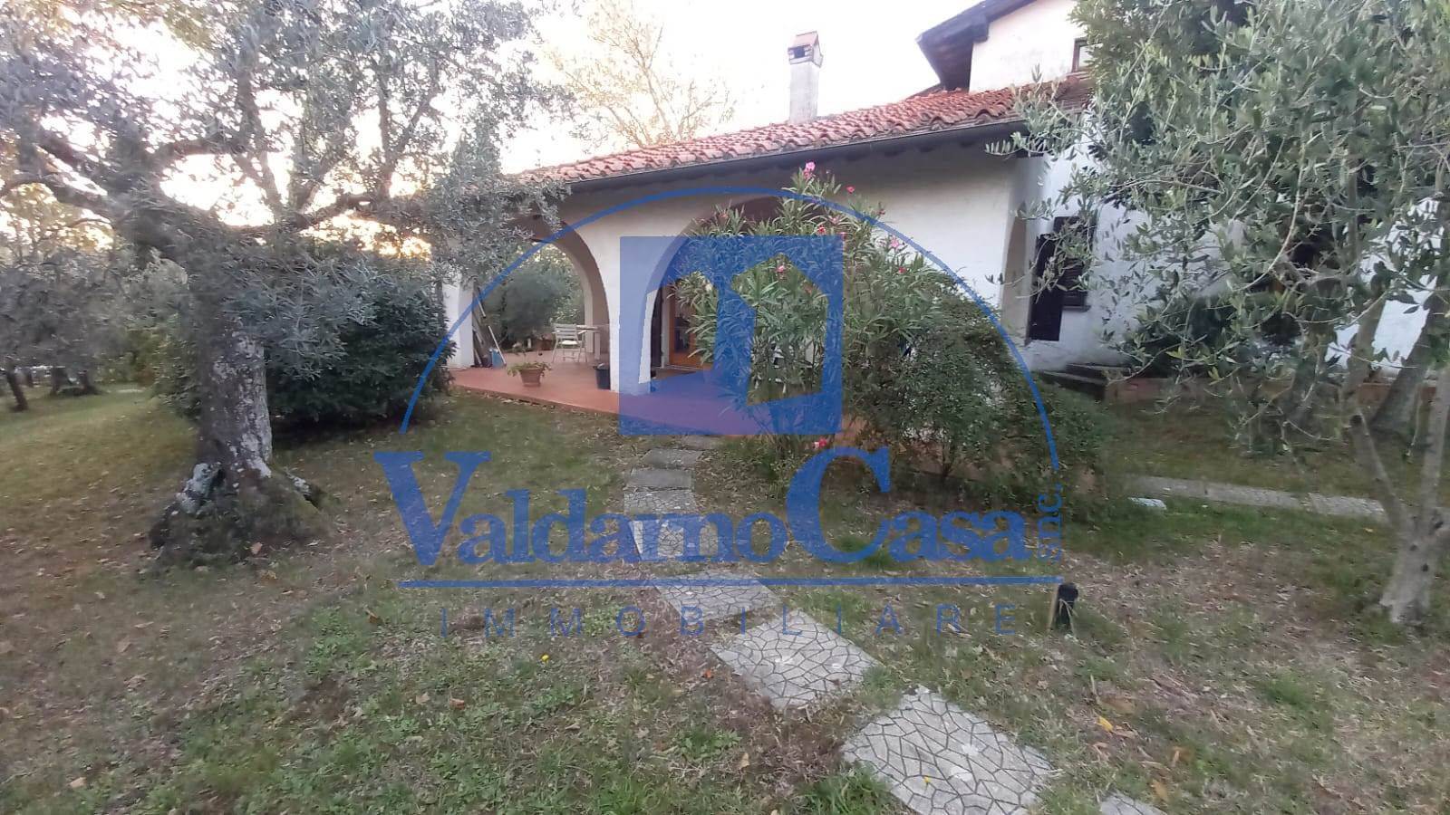 Villa in vendita a Reggello
