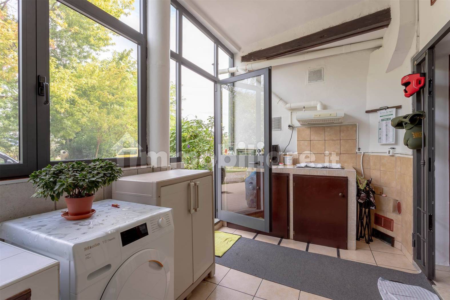 Casa indipendente in vendita a Campi Bisenzio