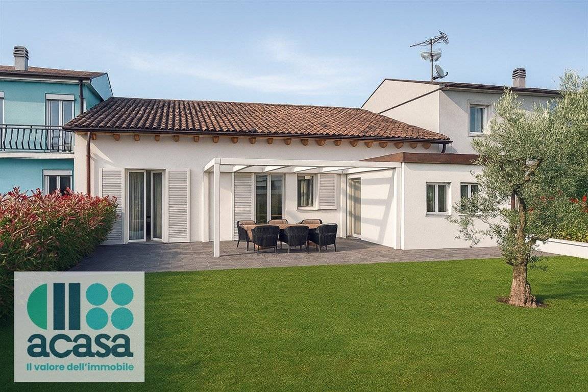 Villa in vendita a Cesenatico