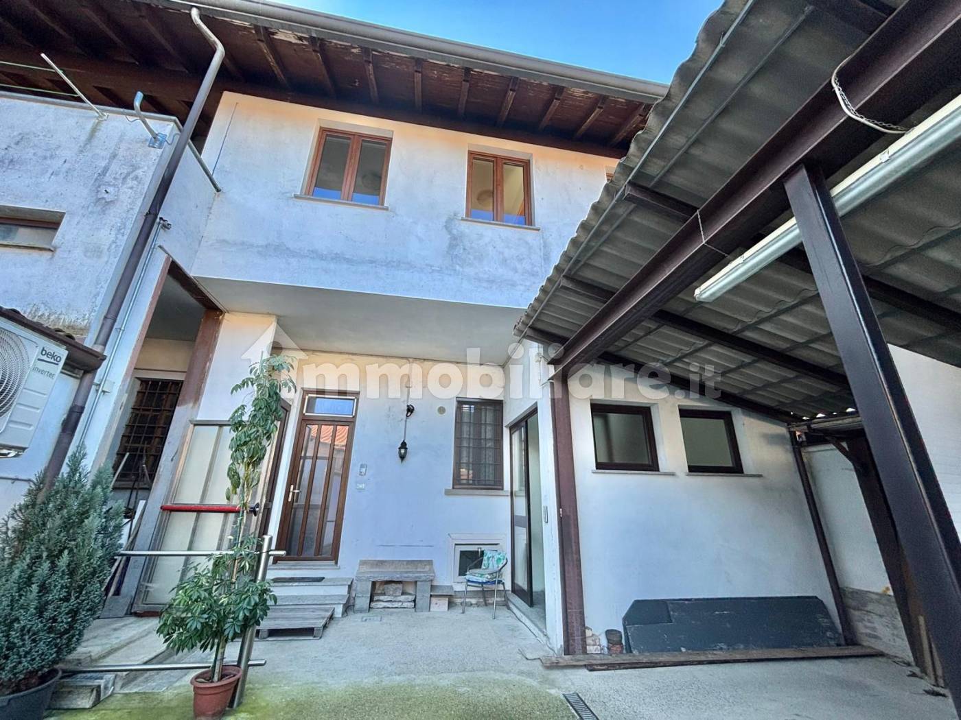 Appartamento in vendita a Novara