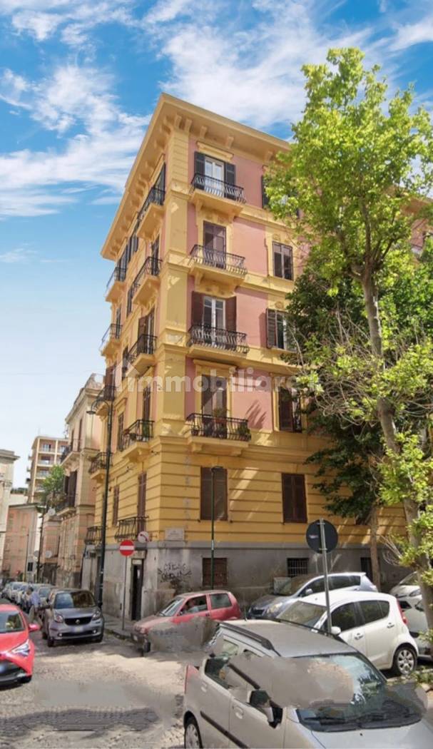 Appartamento in affitto a Napoli
