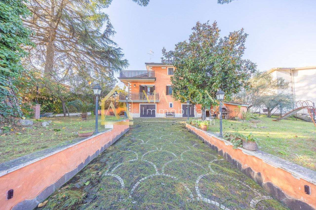 Villa in vendita a Zagarolo
