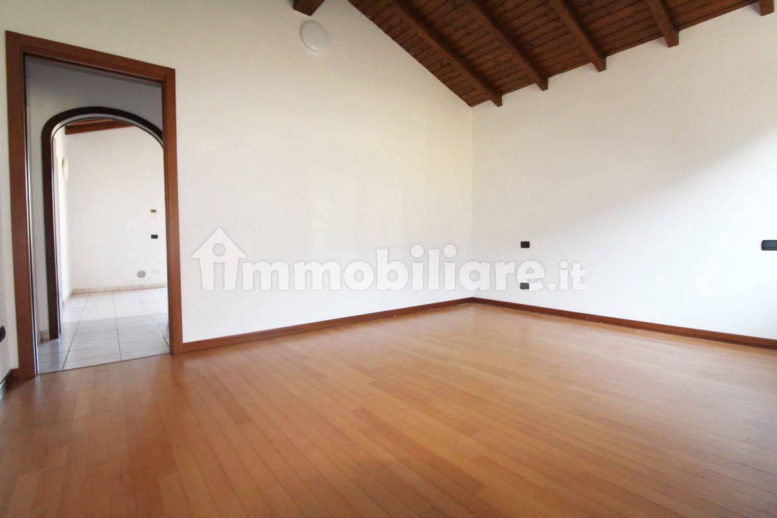 Appartamento in vendita a Mesenzana