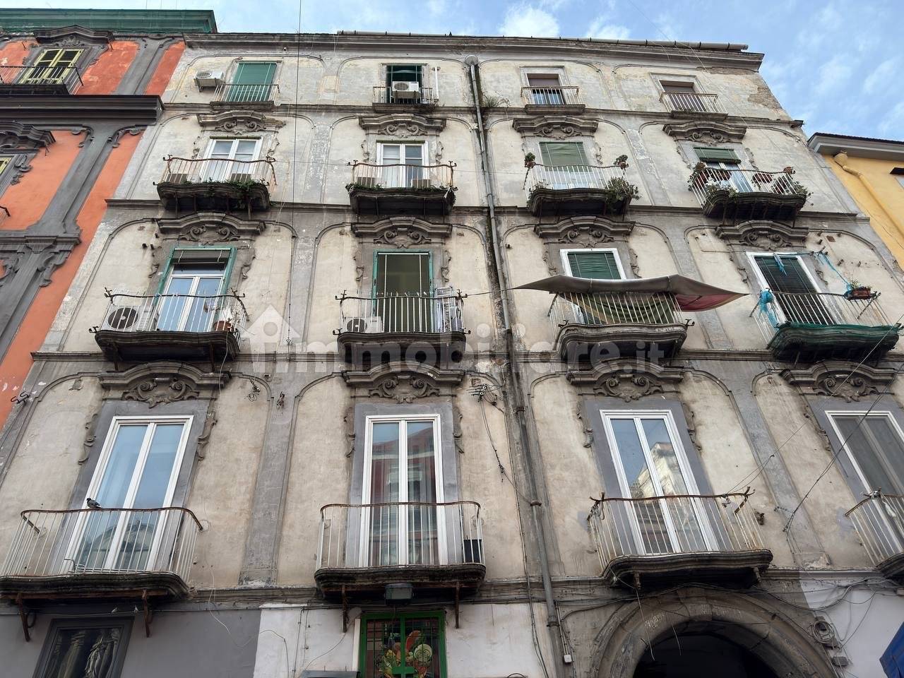 Appartamento in vendita a Napoli