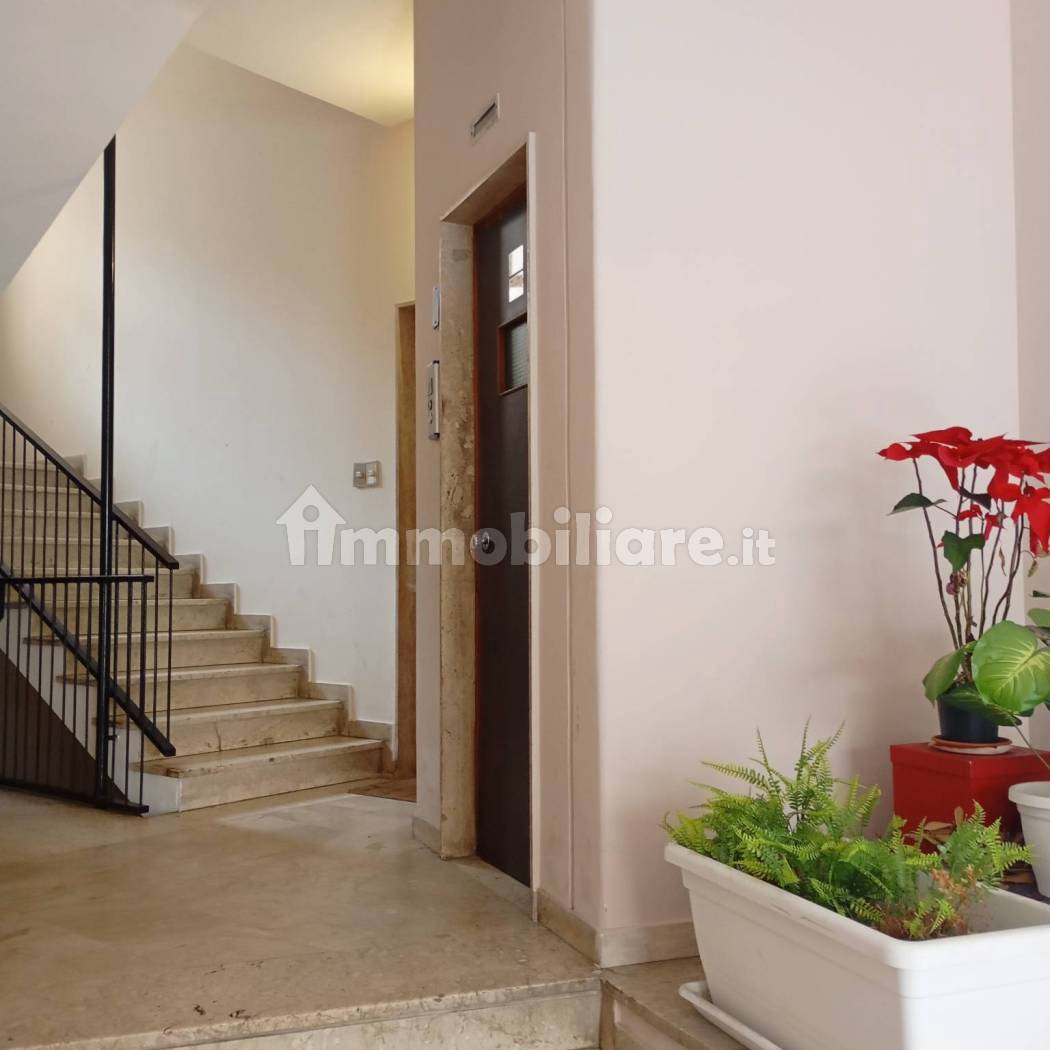 Appartamento in affitto a Acireale