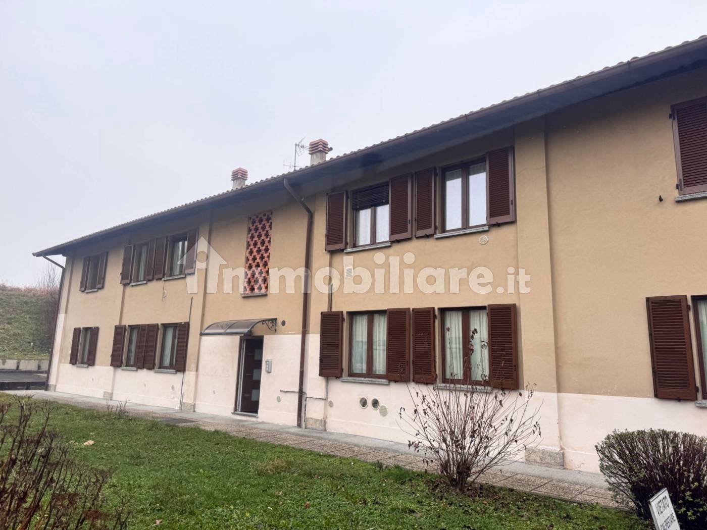 Appartamento in vendita a Monguzzo