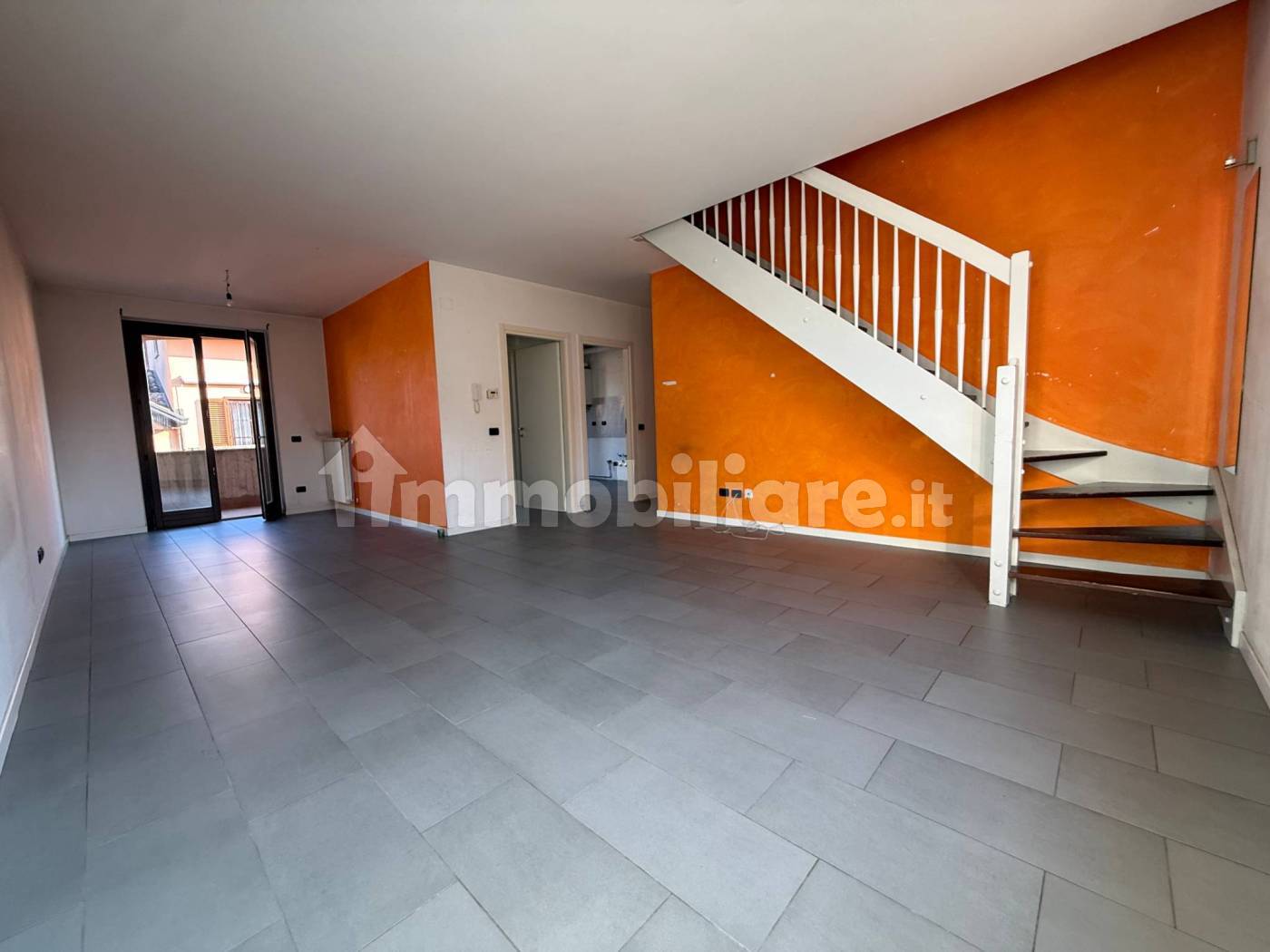 Appartamento in vendita a Casnate con Bernate