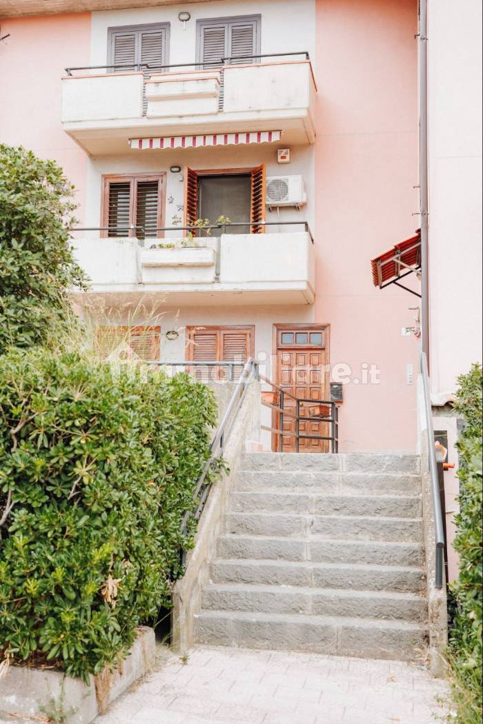 Appartamento in vendita a Pedara