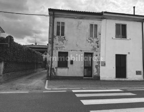 Casa indipendente in vendita a Ronco all'Adige