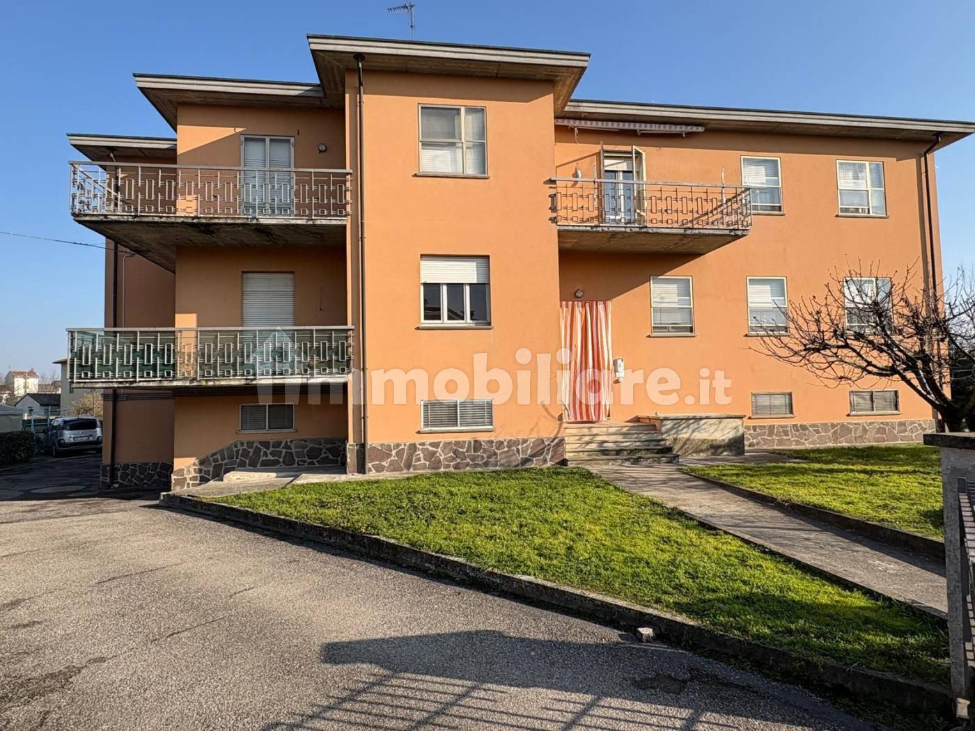 Appartamento in vendita a Polesine Zibello