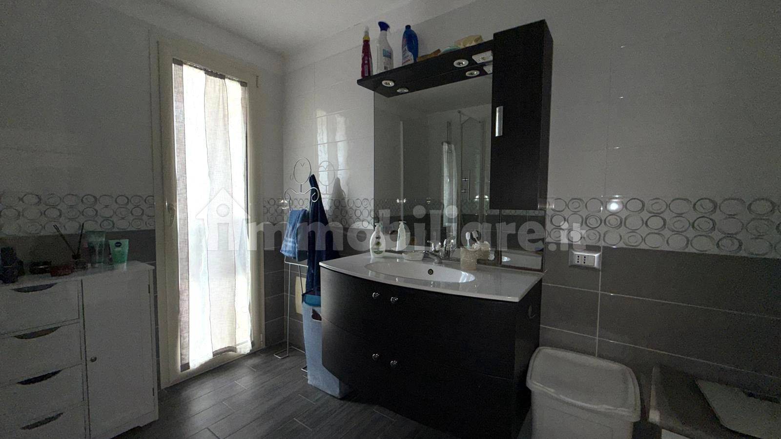 Appartamento in affitto a Napoli