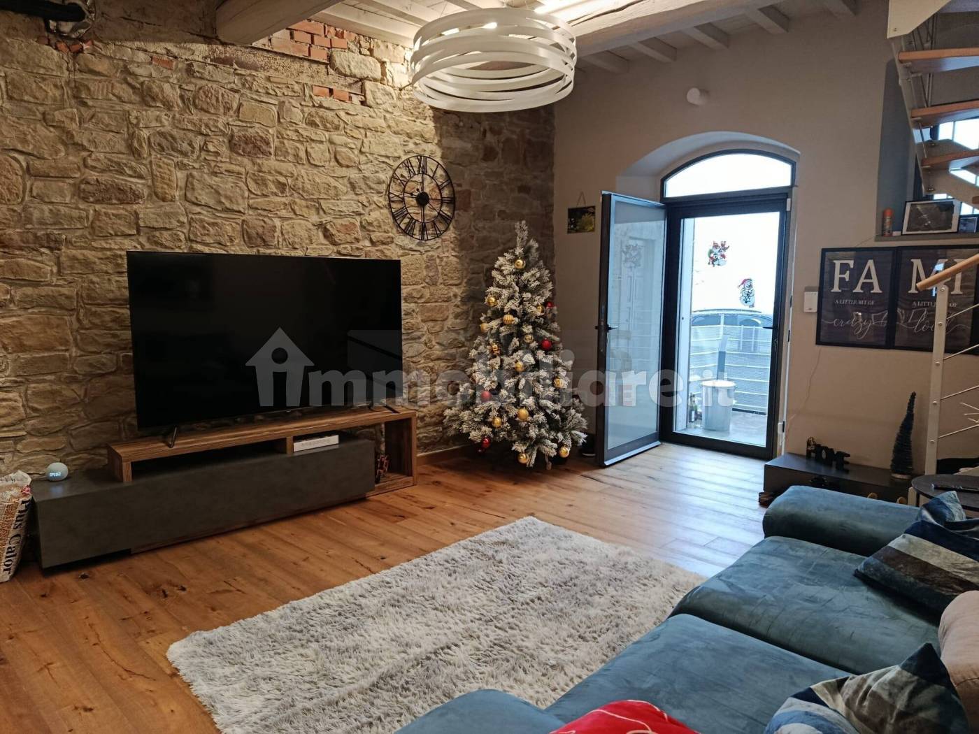 Palazzo - Edificio in vendita a Castelfranco Piandisco