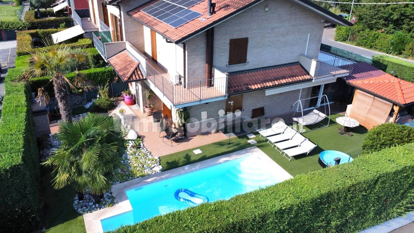 Villa in vendita a Vaprio d'Adda