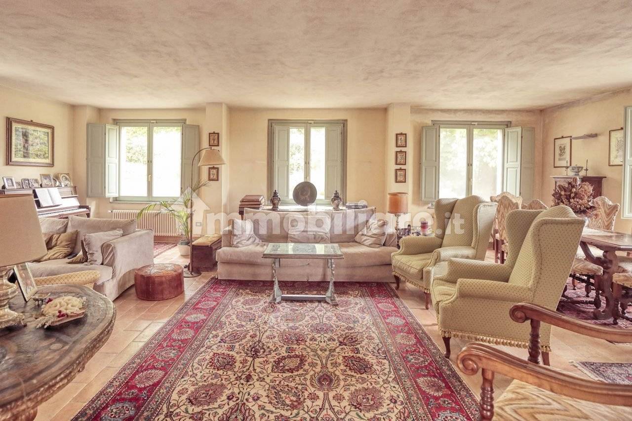 Villa in vendita a Castel del Piano