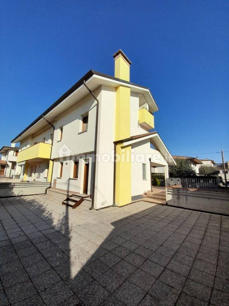 Villetta a schiera - foto 2