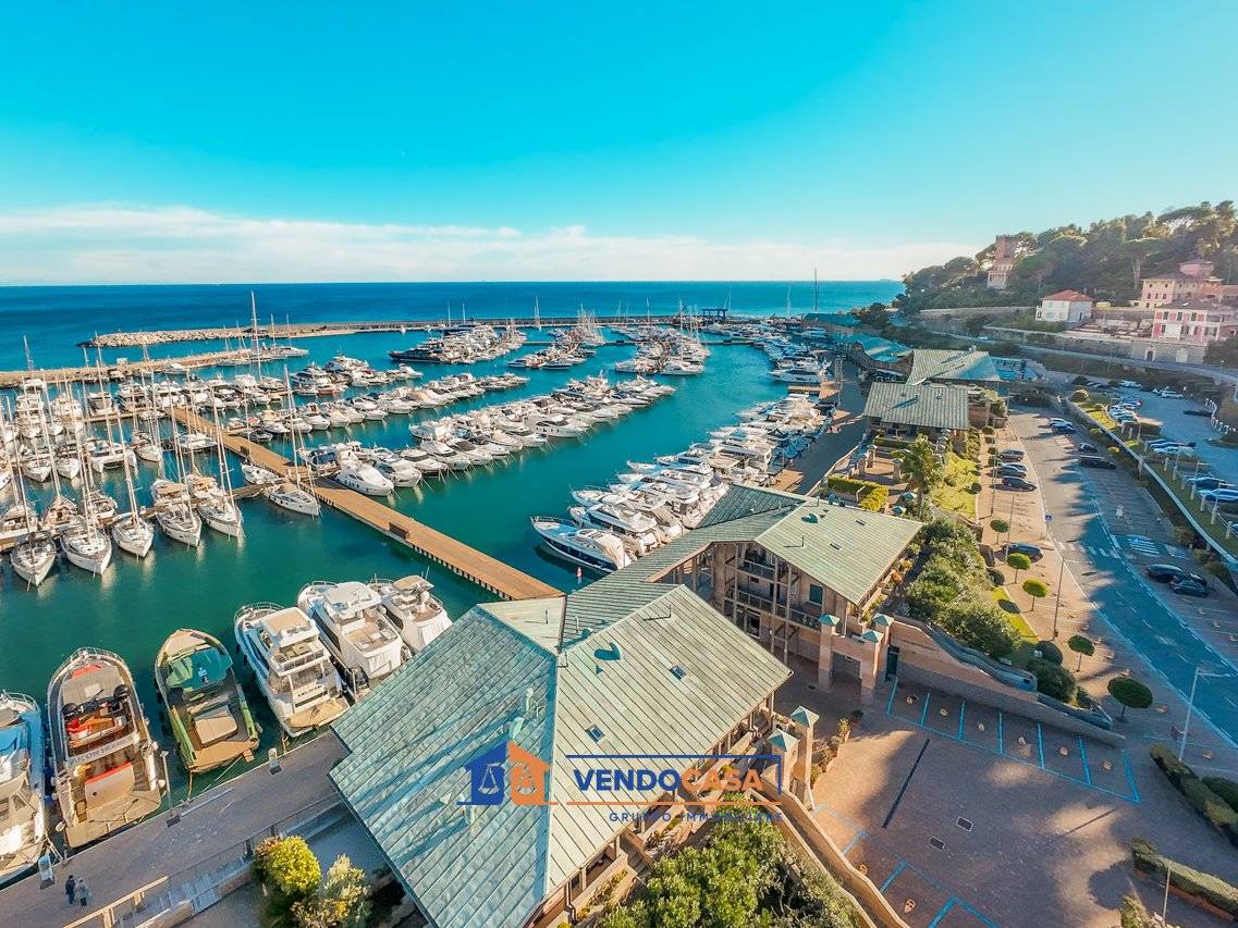 Appartamento in vendita a Varazze