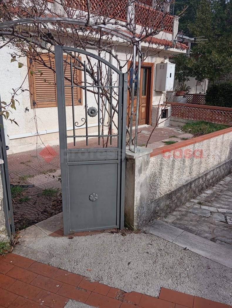 Casa indipendente in vendita a Vallinfreda