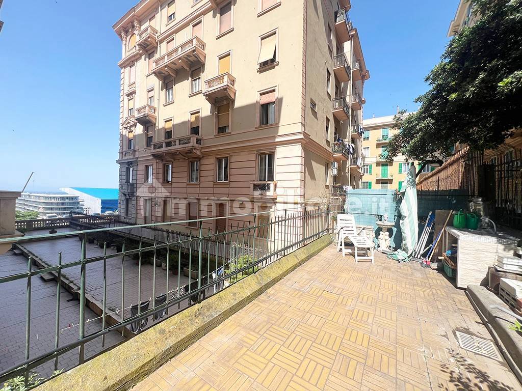 Appartamento in vendita a Genova