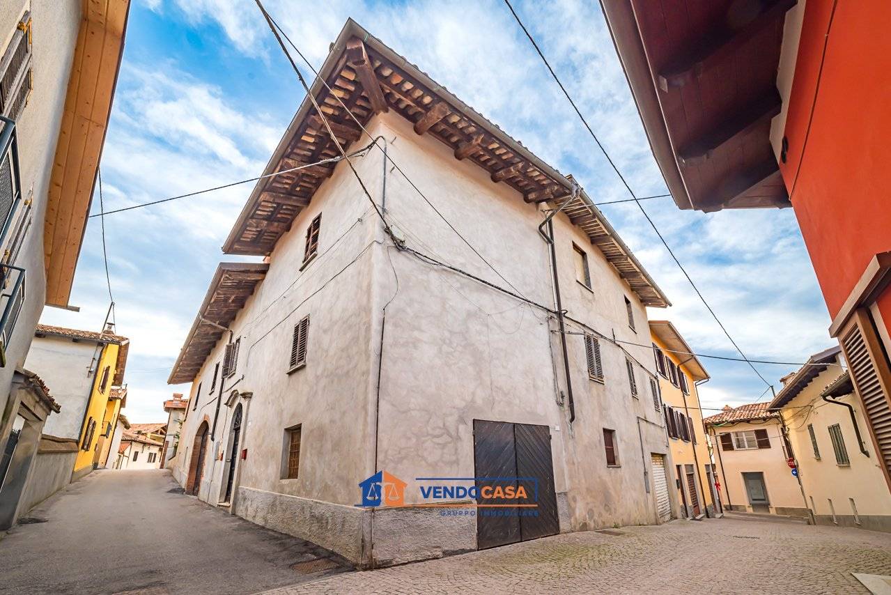 Casa indipendente in vendita a Novello