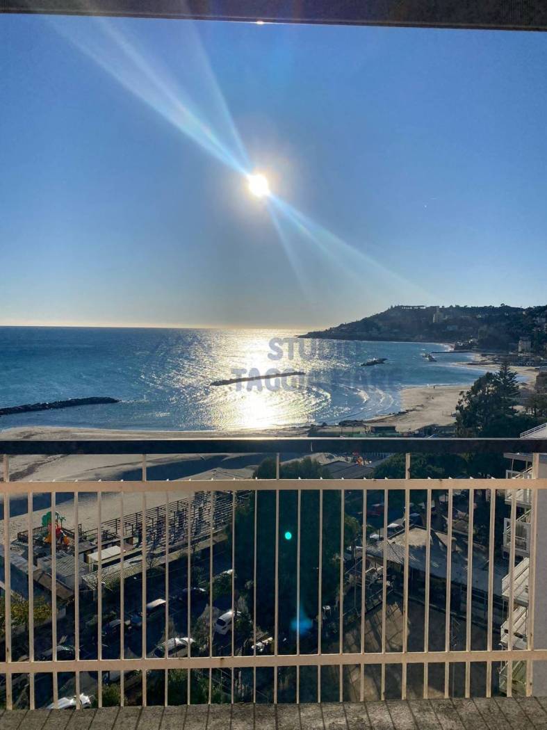 Appartamento in vendita a Taggia