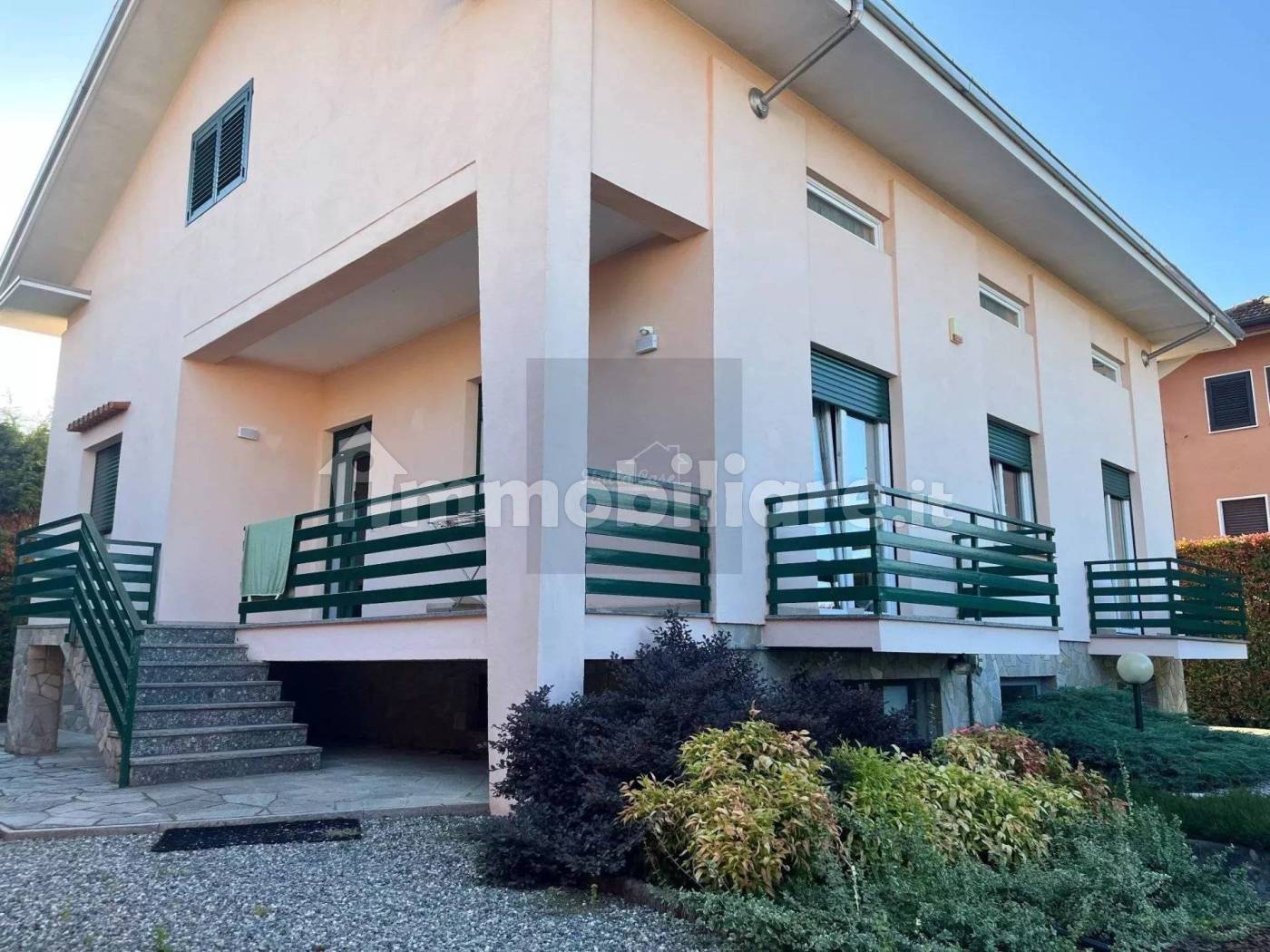 Villa in vendita a Vigliano Biellese