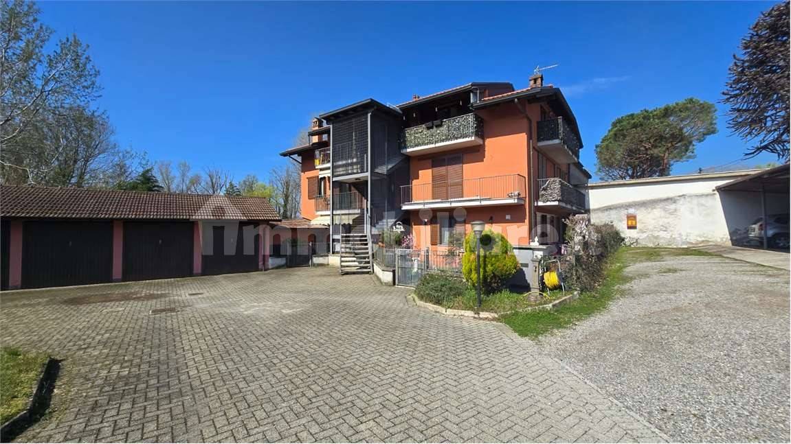 Appartamento in vendita a Sesto Calende