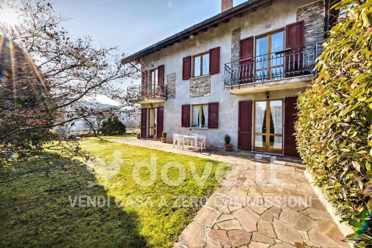 Villa in vendita a Luino