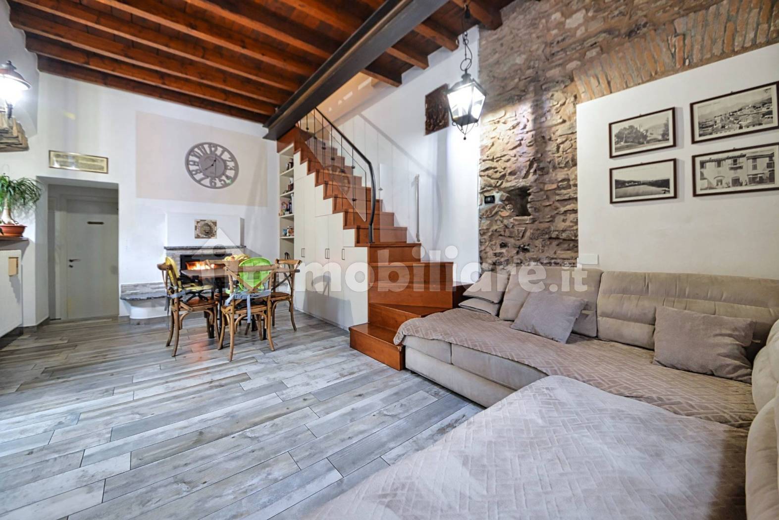 Appartamento in vendita a Eupilio