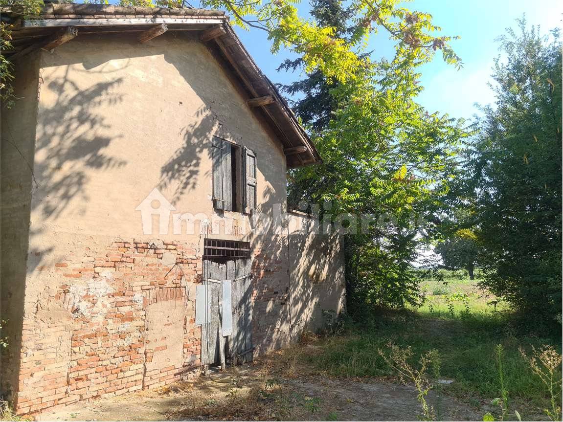Rustico - Casale in vendita a Correggio