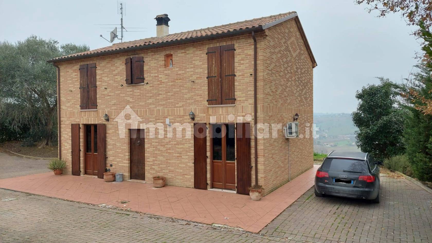 Villa in vendita a Trecastelli