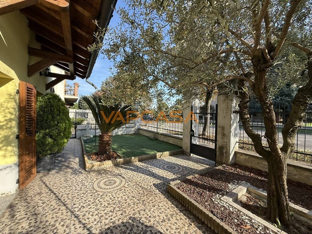 Casa indipendente in vendita a Treviglio