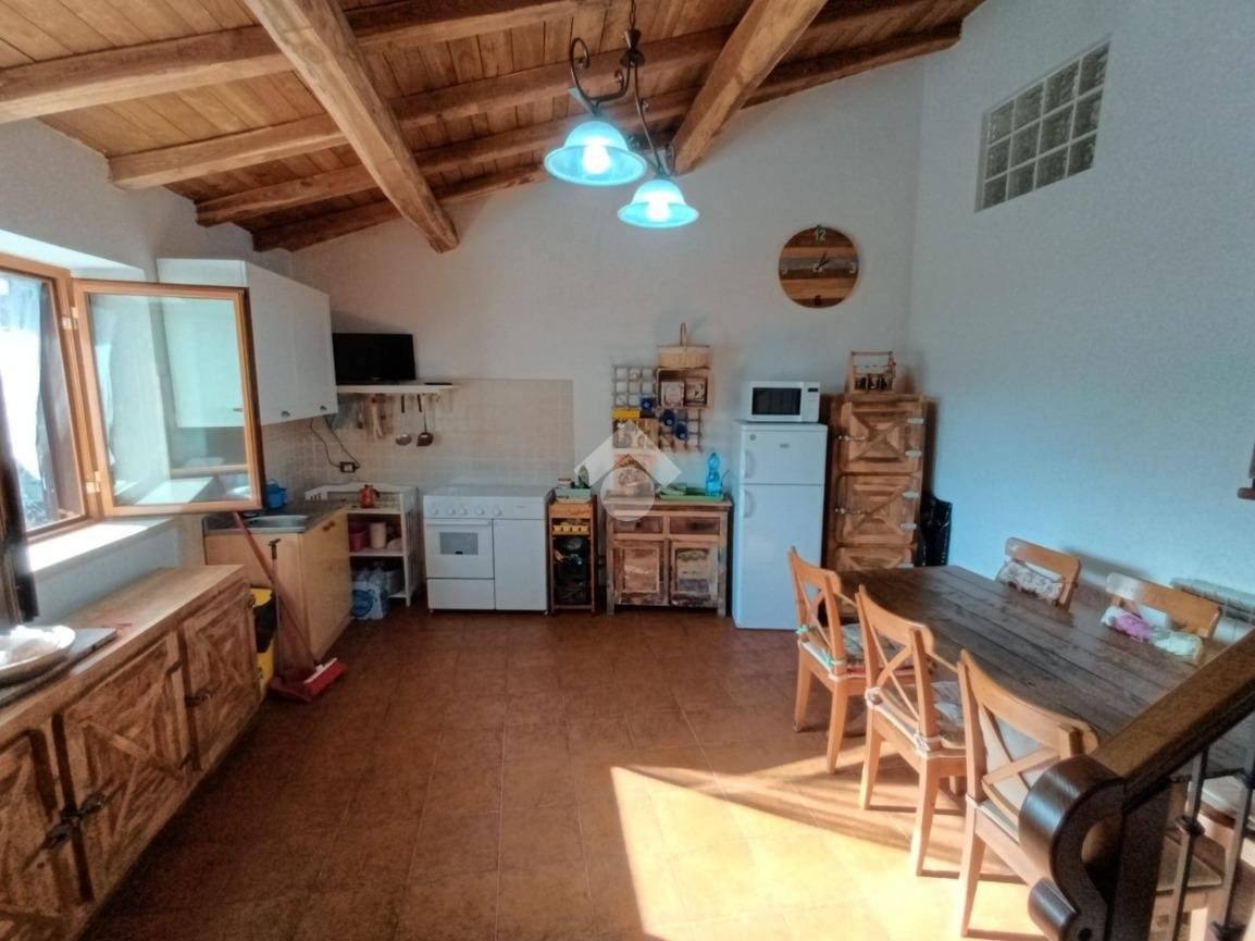 Casa indipendente in vendita a Olevano Romano