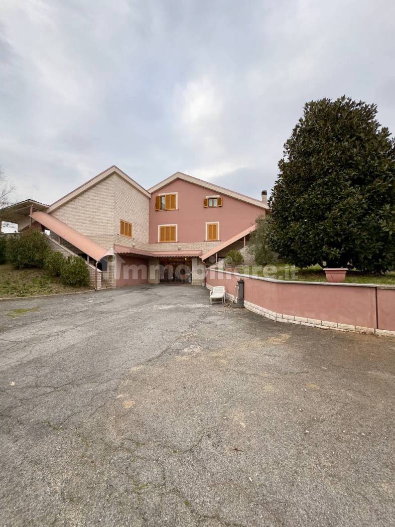 Villa in vendita a Colleferro