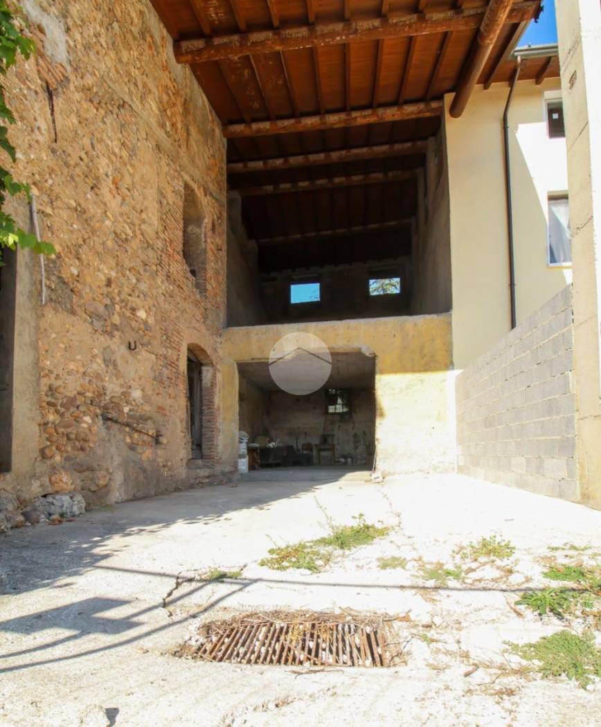 Rustico - Casale in vendita a Lonato del Garda