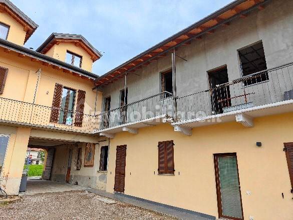 Appartamento in vendita a Carnago