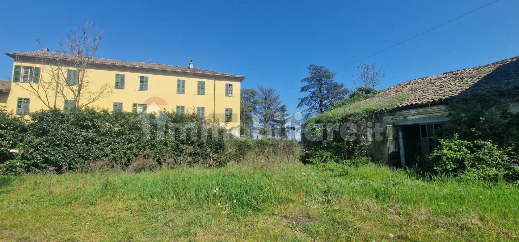 Villa in vendita a Sale