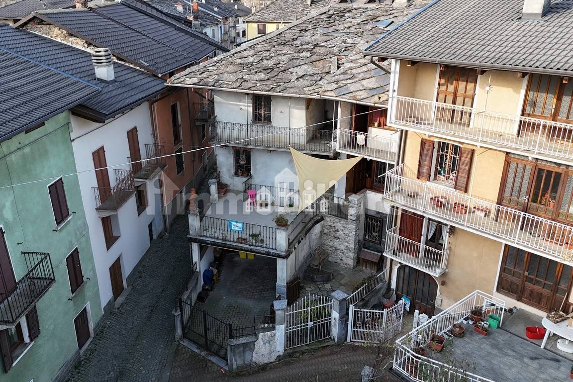 Casa indipendente in vendita a Rueglio