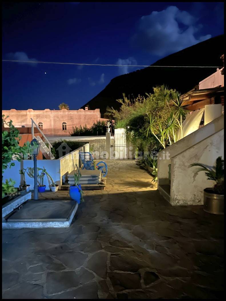 Villa in vendita a Malfa