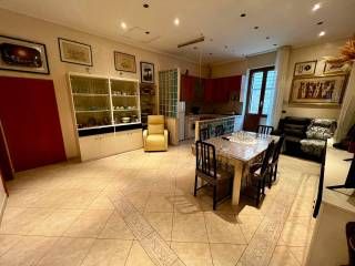 2-room flat Strada San Luca 5, San Nicola - Borgo Antico, Bari