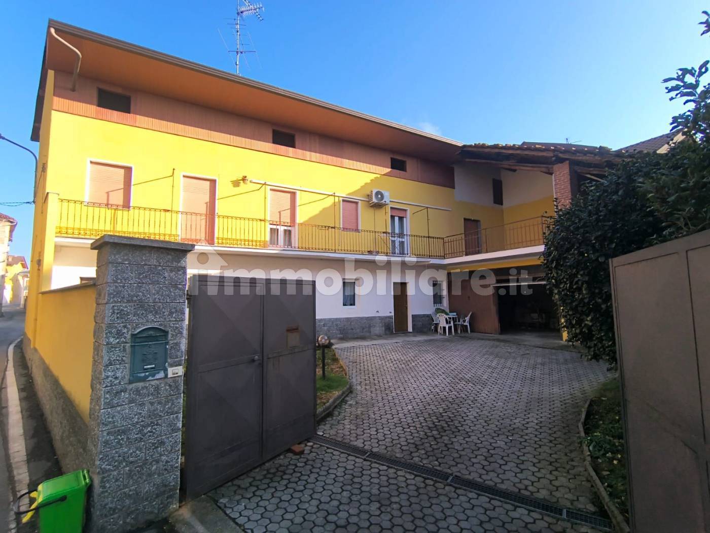 Rustico - Casale in vendita a Suno