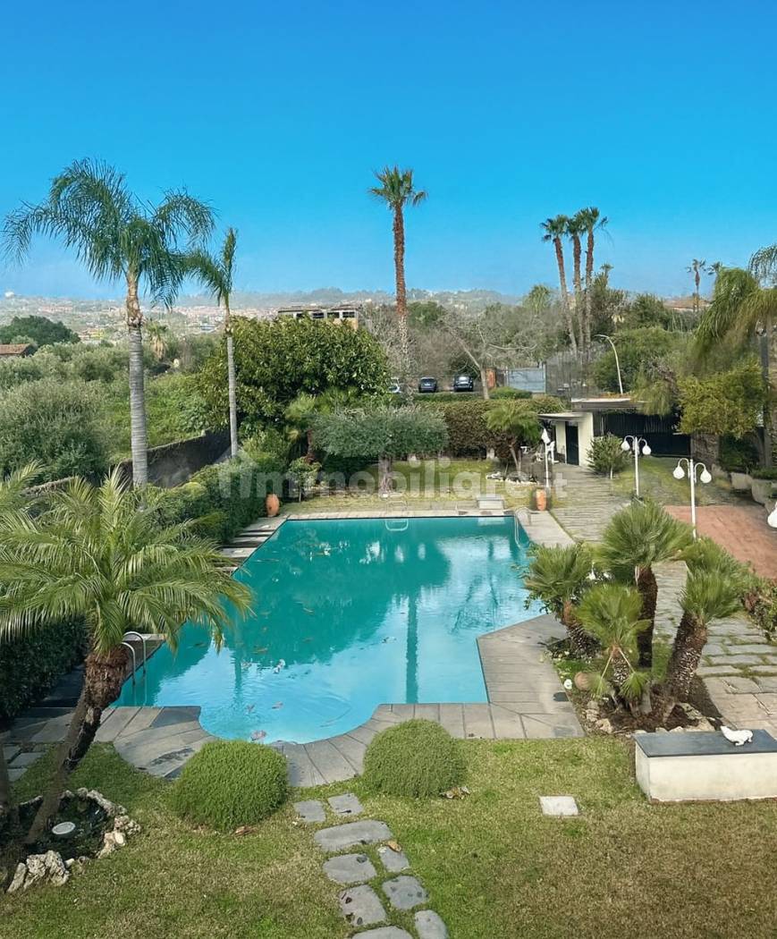 Villa in vendita a Aci Castello