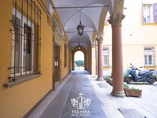2-room flat via del Pratello, San Felice, Bologna